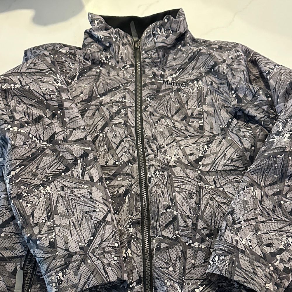 Marmot Boys Black and Gray Leaf Pattern Ski Jacket
